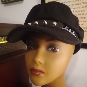 Women's hat/cap New without tags